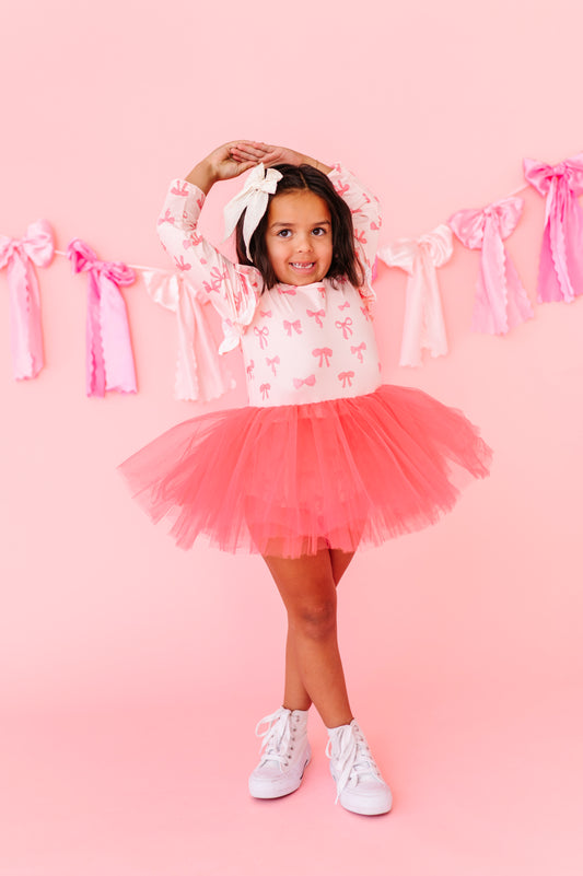 Pink with bows tutu leo