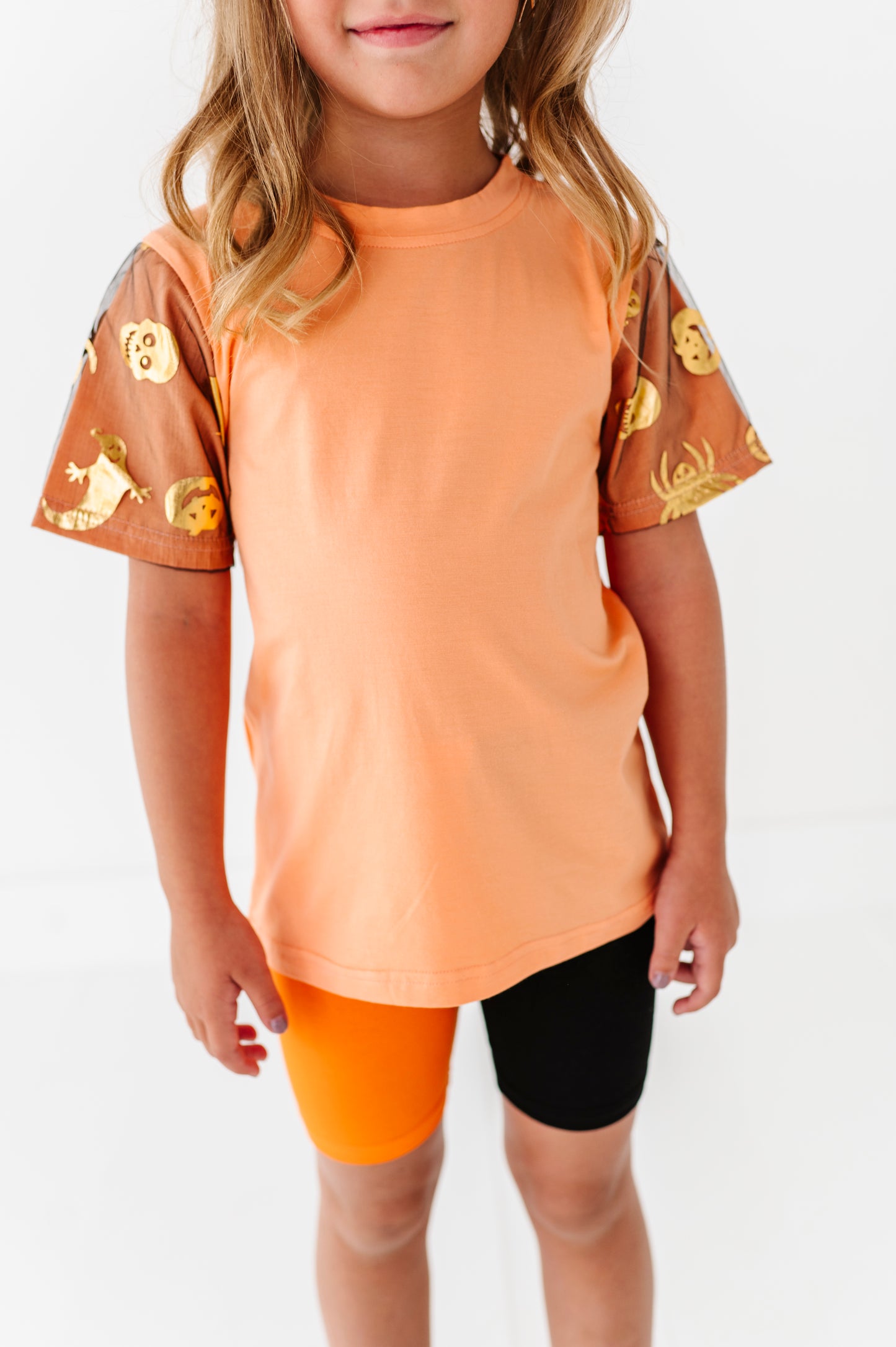 Mesh sleeve pumpkin tee