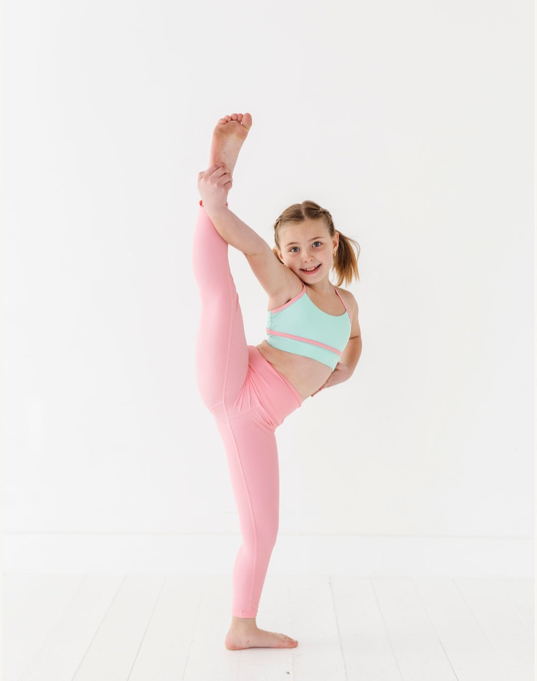 Athletic set- pink & mint