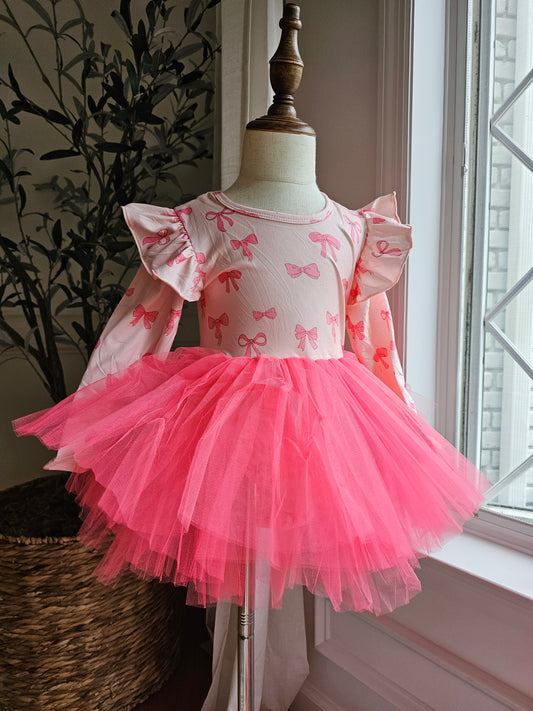 Pink with bows tutu leo